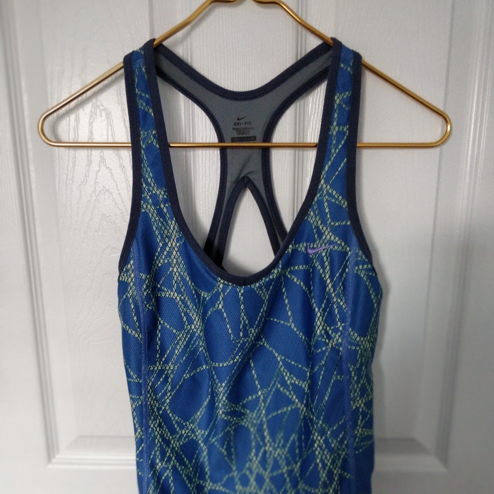 Nike -Dri fit Tank - Medium